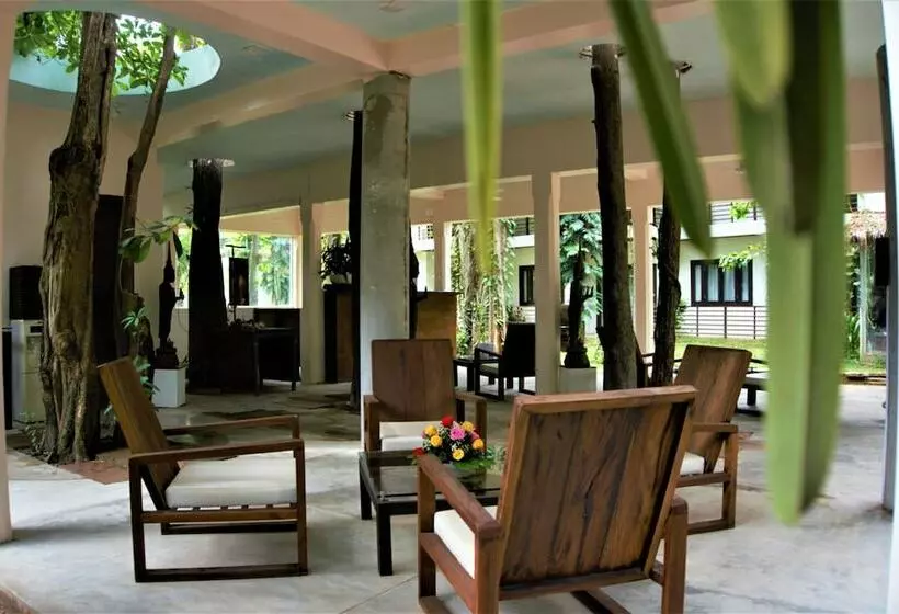 ホテル Rokkhak River Resort