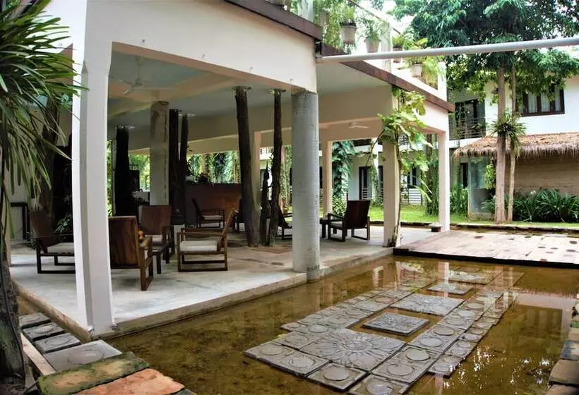 ホテル Rokkhak River Resort