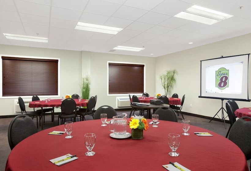 Otel Super 8 By Wyndham Red Lake On