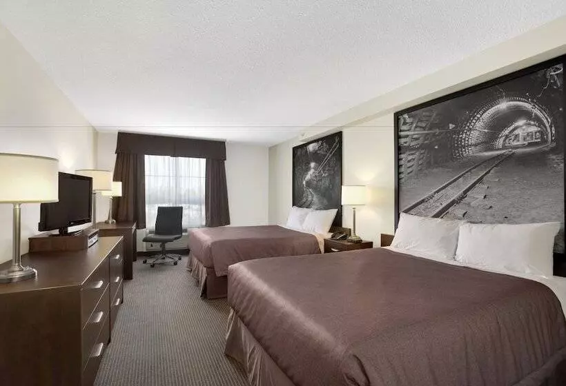 Отель Super 8 By Wyndham Red Lake On