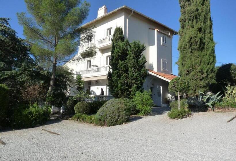 Le Thimothée : Hôtel & Studios