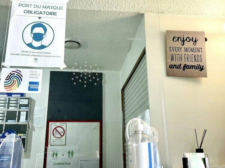 Lemon Hotel Ch Futuroscope