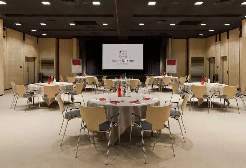 אתר נופש Barriere Ribeauville