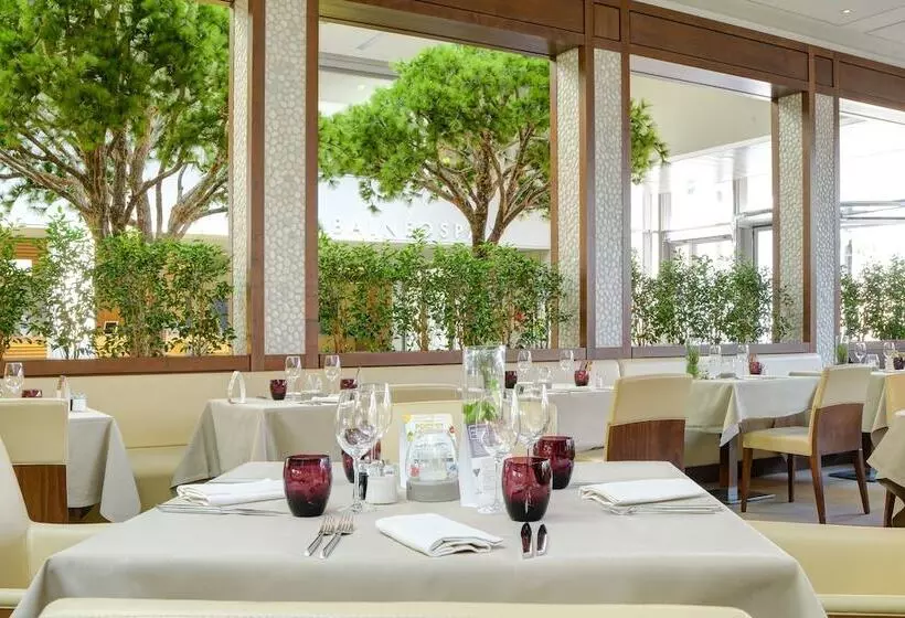 אתר נופש Barriere Ribeauville