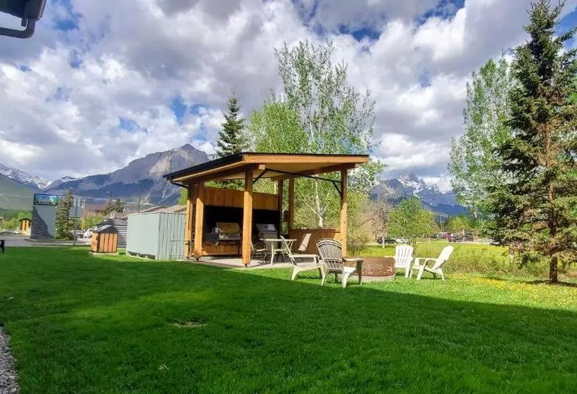 Resort Sunset Mountain Inn