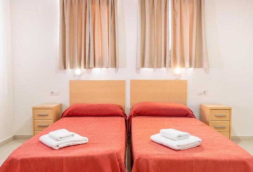 Albergue Inturjoven Chipiona   Hostel