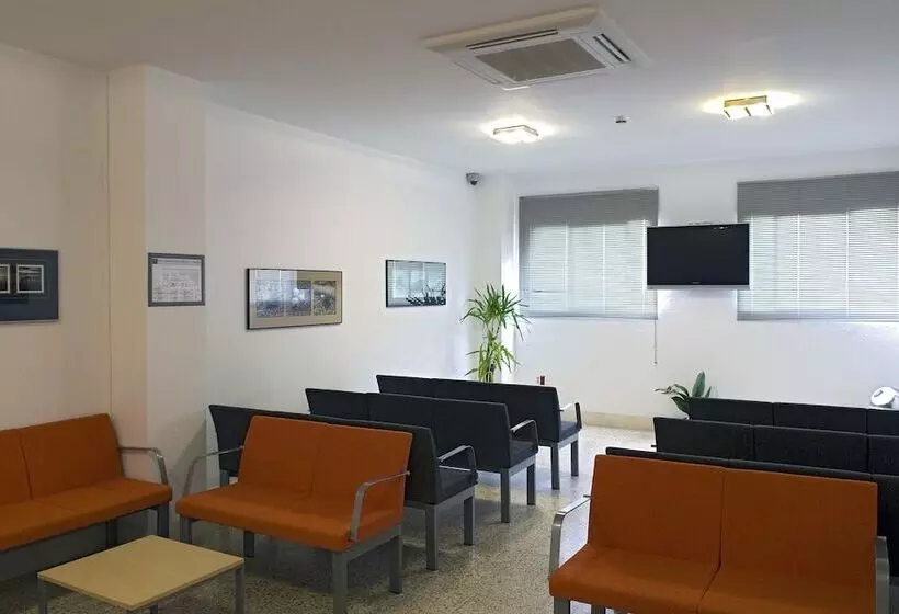 Albergue Inturjoven Chipiona Hostel