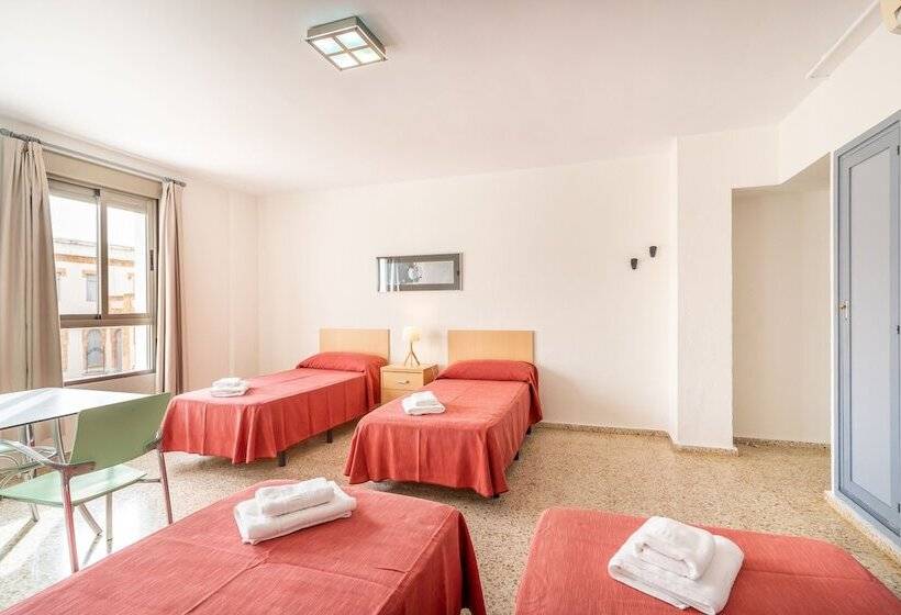 Albergue Inturjoven Chipiona   Hostel