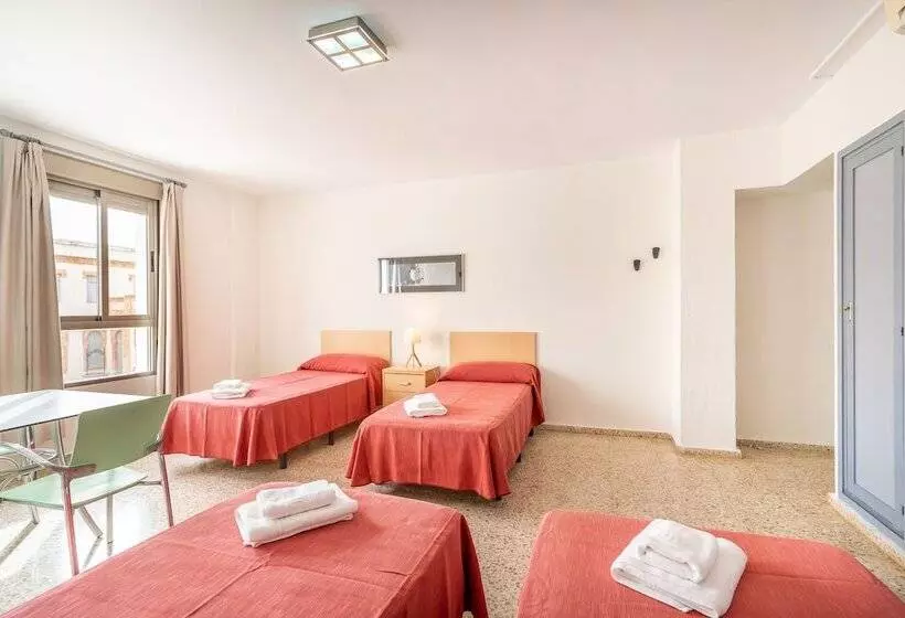 Albergue Inturjoven Chipiona Hostel