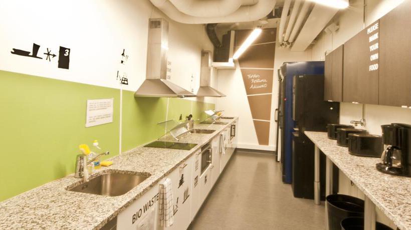 הוסטל Vuokrahuone Design Accommodation