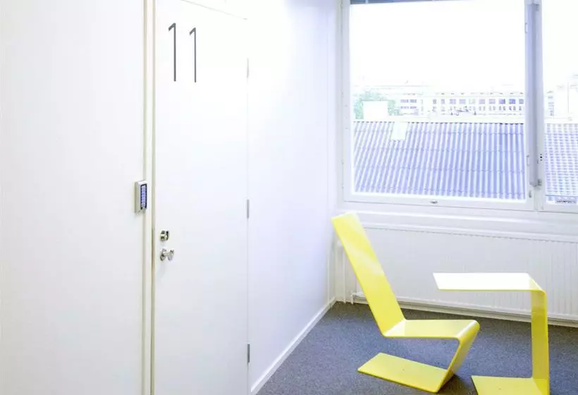 호스텔 Vuokrahuone Design Accommodation