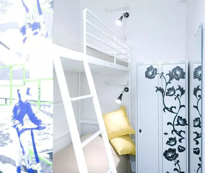 호스텔 Vuokrahuone Design Accommodation