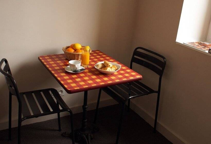 בית מלון כפרי Decoh Studio Dragon