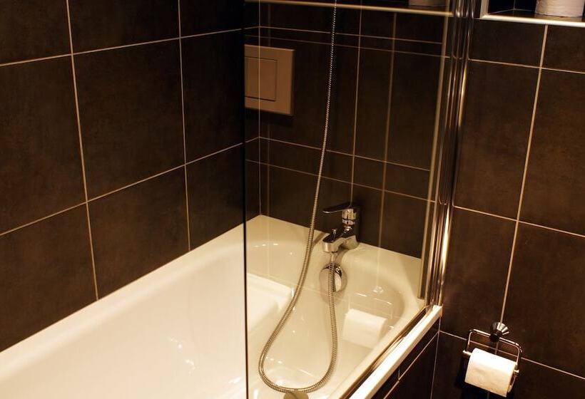 בית מלון כפרי Decoh Studio Dragon