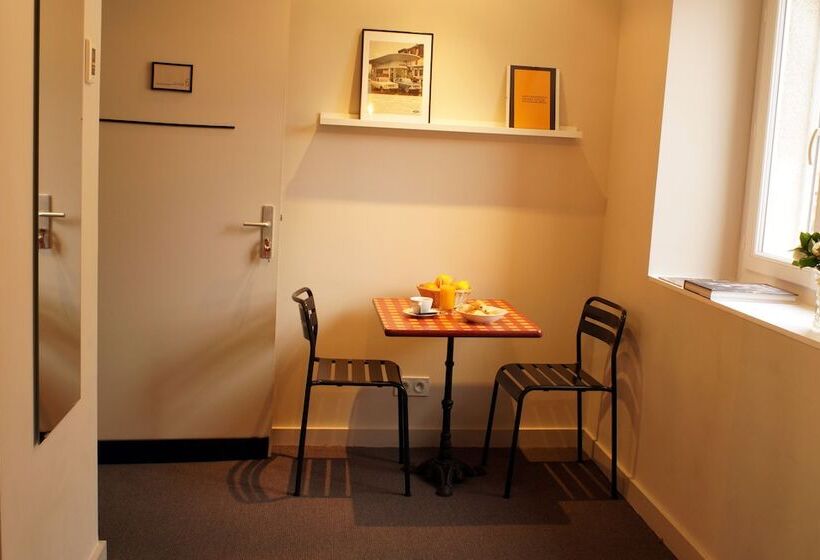 בית מלון כפרי Decoh Studio Dragon