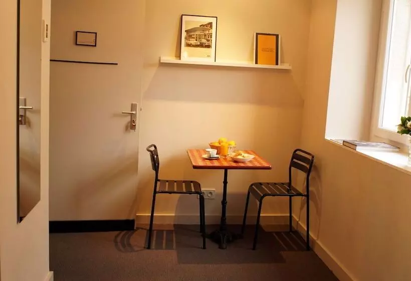 בית מלון כפרי Decoh Studio Dragon