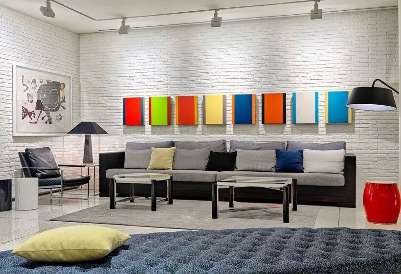 Отель H10 Art Gallery 4* Sup