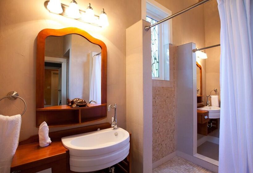 هتل Hermosa Cove Villa Resort & Suites