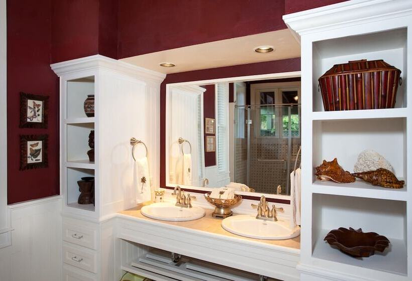 هتل Hermosa Cove Villa Resort & Suites