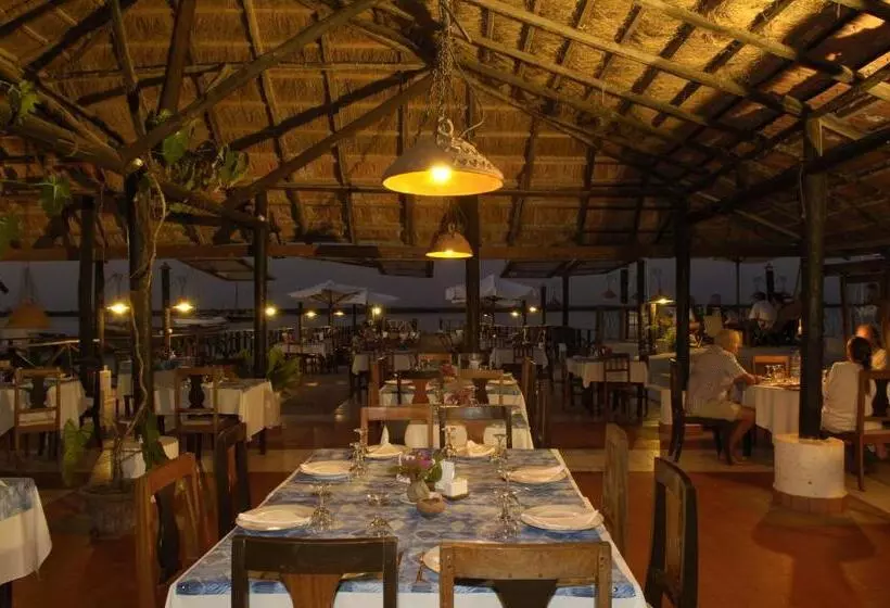 هتل Hôtel Kadiandoumagne