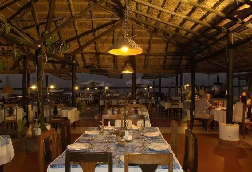 هتل Hôtel Kadiandoumagne