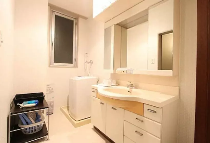 Szálloda Livemax Budget Tokyo Kiba