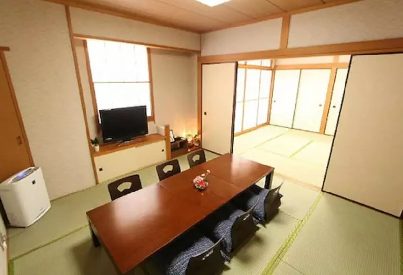 Szálloda Livemax Budget Tokyo Kiba