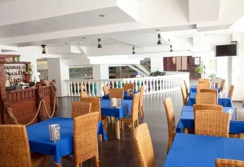 בית מלון כפרי Royal Sun Geneva