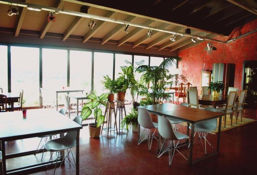 田舎風ホテル El Lacayo De Sestiello