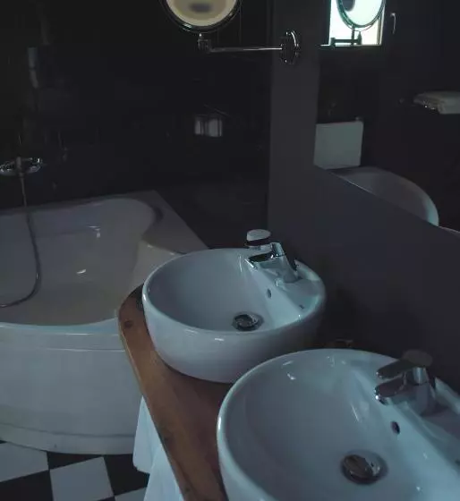 Kır Oteli El Lacayo De Sestiello