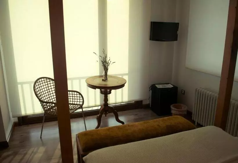 Kır Oteli El Lacayo De Sestiello