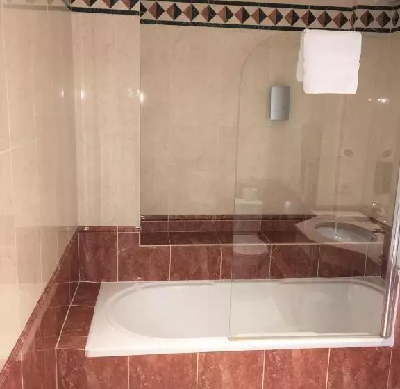 هتل Sleep & Go Brussels South