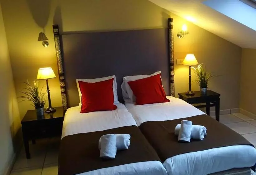 هتل Sleep & Go Brussels South