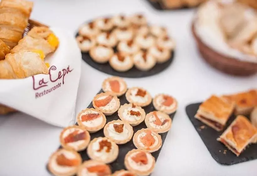 Отель Zalle Don Fernando