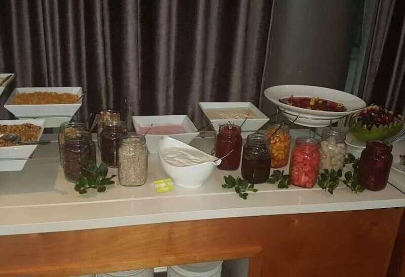 Urban Park Apartments & Hotel By Misty Blue