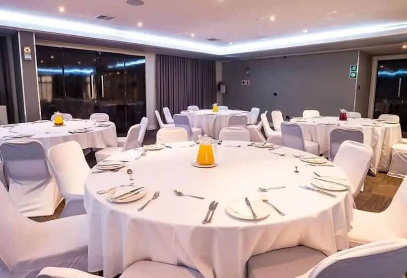 Urban Park Apartments & Hotel By Misty Blue