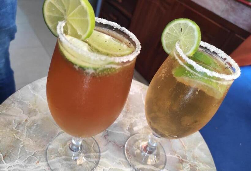 بنسيون Hostal Las Garzas Del Pelado