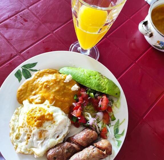 بنسيون Hostal Las Garzas Del Pelado