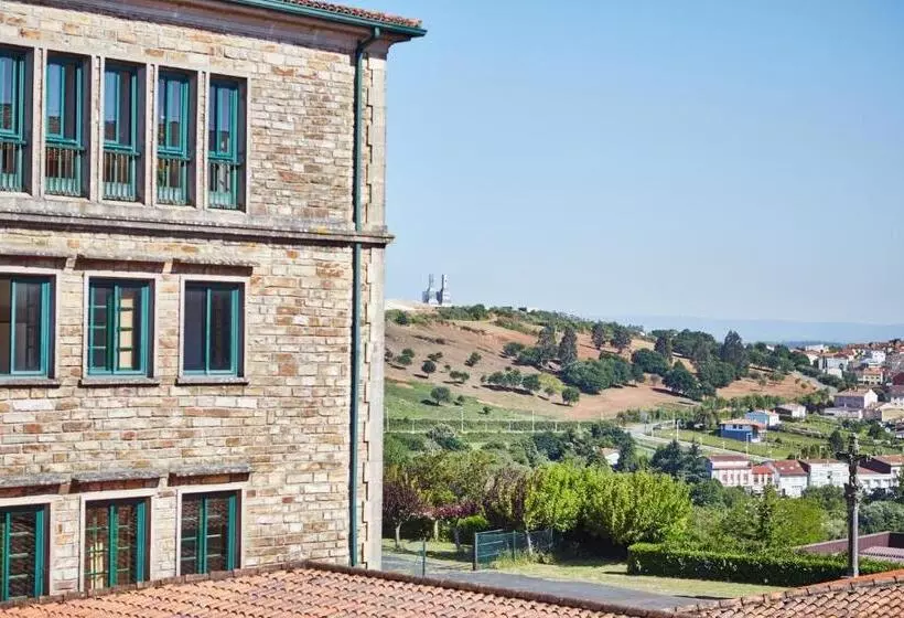 Albergue Seminario Menor   Hostel