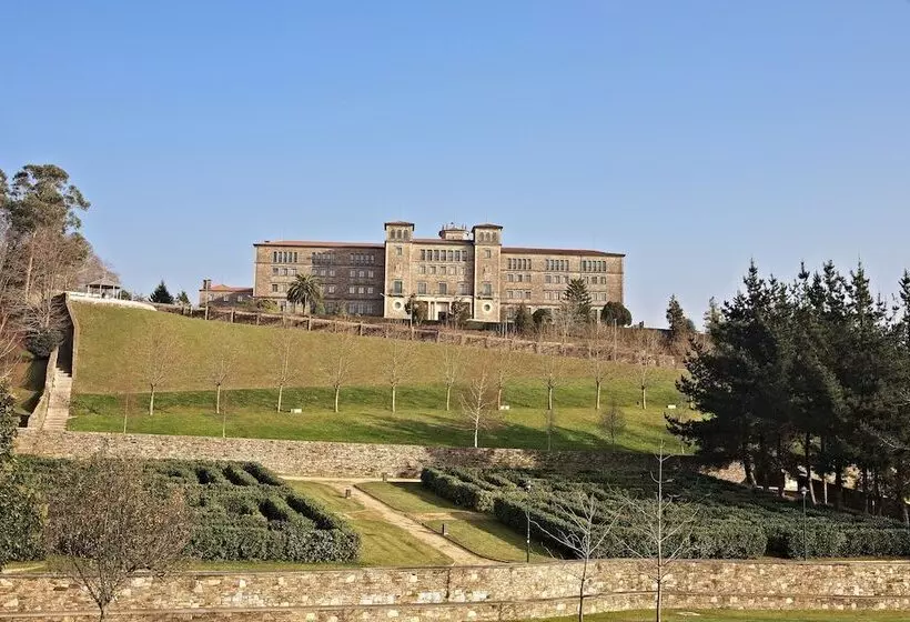 Albergue Seminario Menor   Hostel