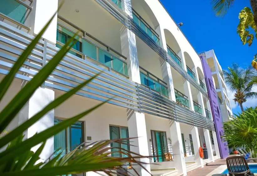 هتل Casa Melissa Near Yucatek Divers