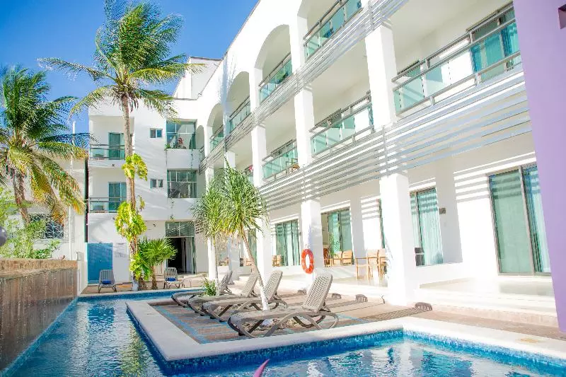 هتل Casa Melissa Near Yucatek Divers