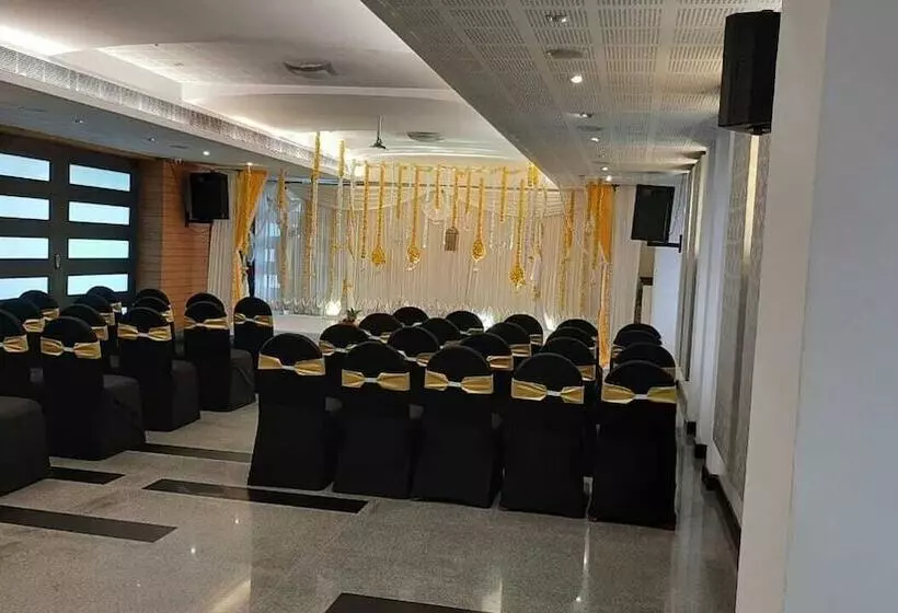 Отель Copper Folia