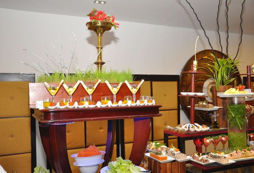 فندق Earl S Regent