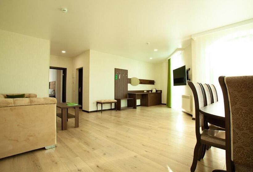 בית מלון כפרי Ekodom Sochi