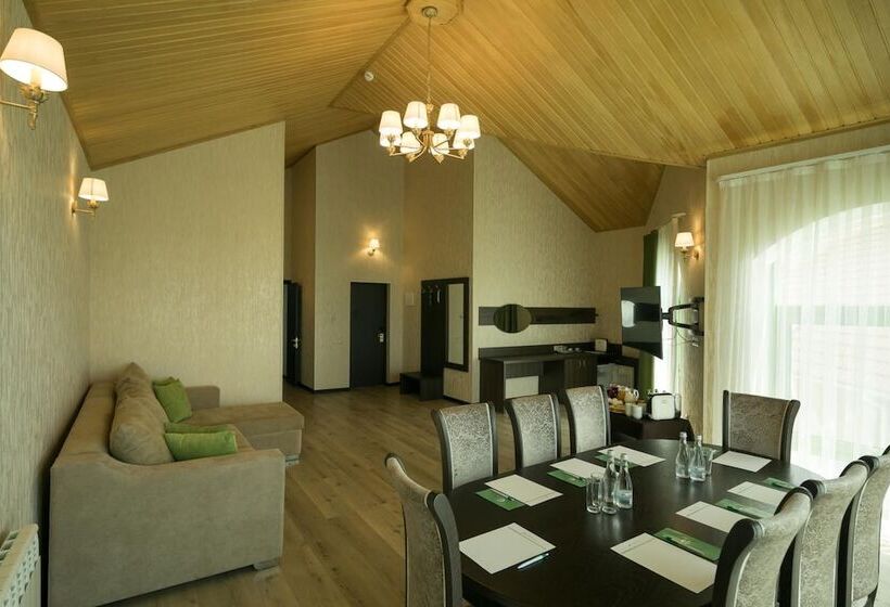 בית מלון כפרי Ekodom Sochi