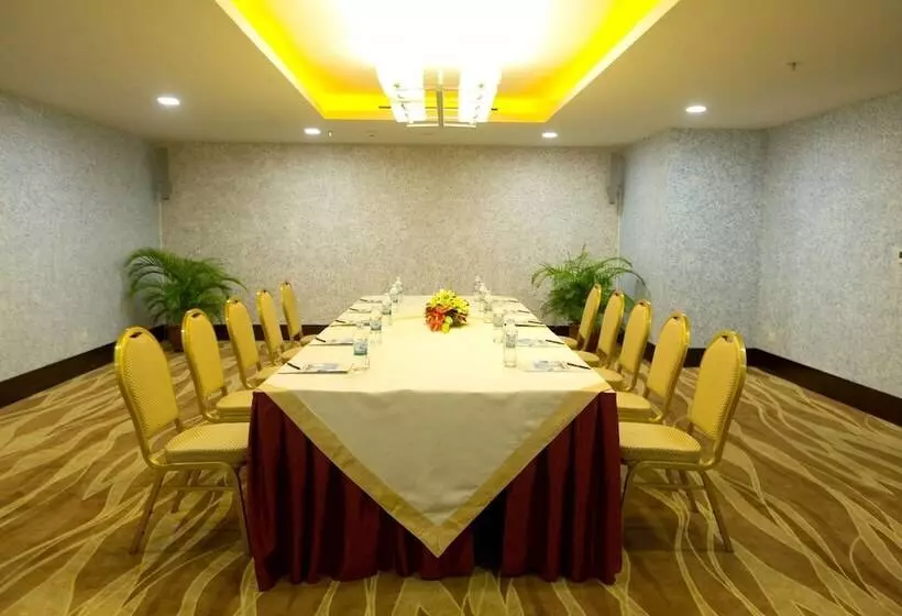 ホテル Havana Nha Trang