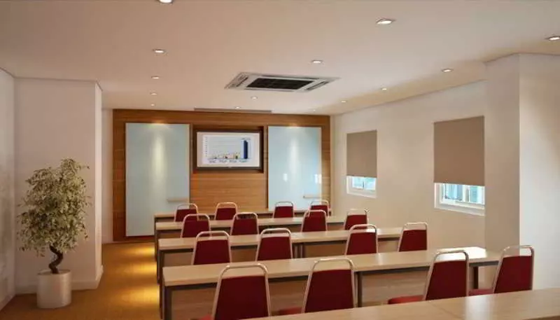 Monoloog Hotel Makassar