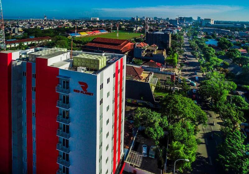 Monoloog Hotel Makassar