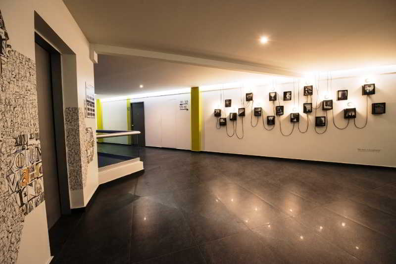 هتل Perla Central